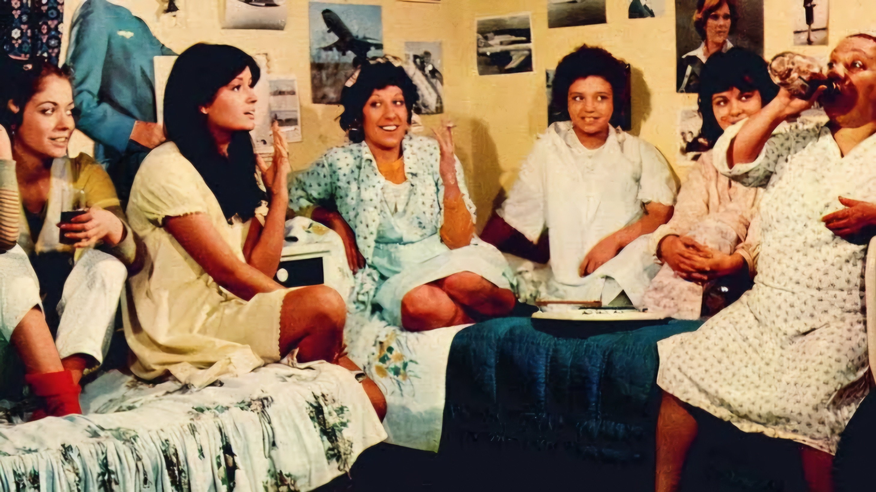 Gülen Gözler