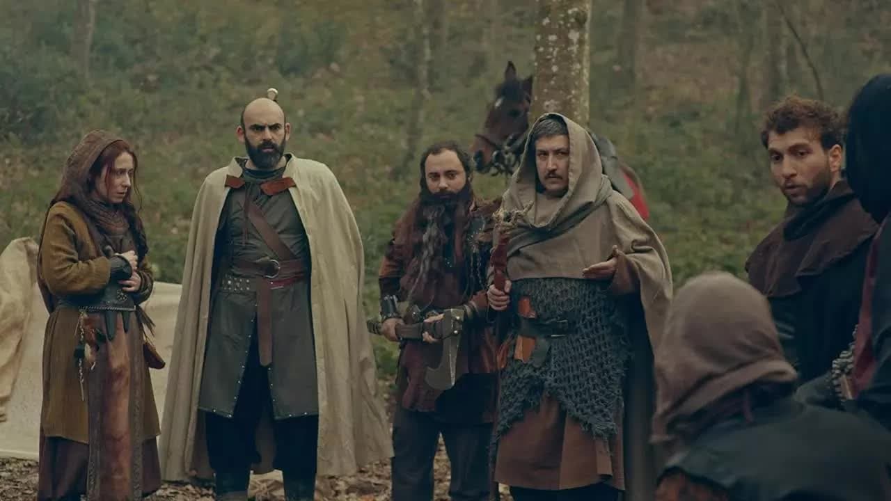 Demir Kalenin Kuzgunları: Ahşap Sandığın Muhafızları