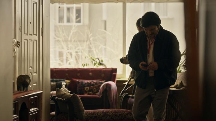 S1E1